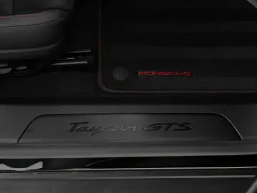 Taycan GTS   SportDesign Carbon   PDCC   InnoDr