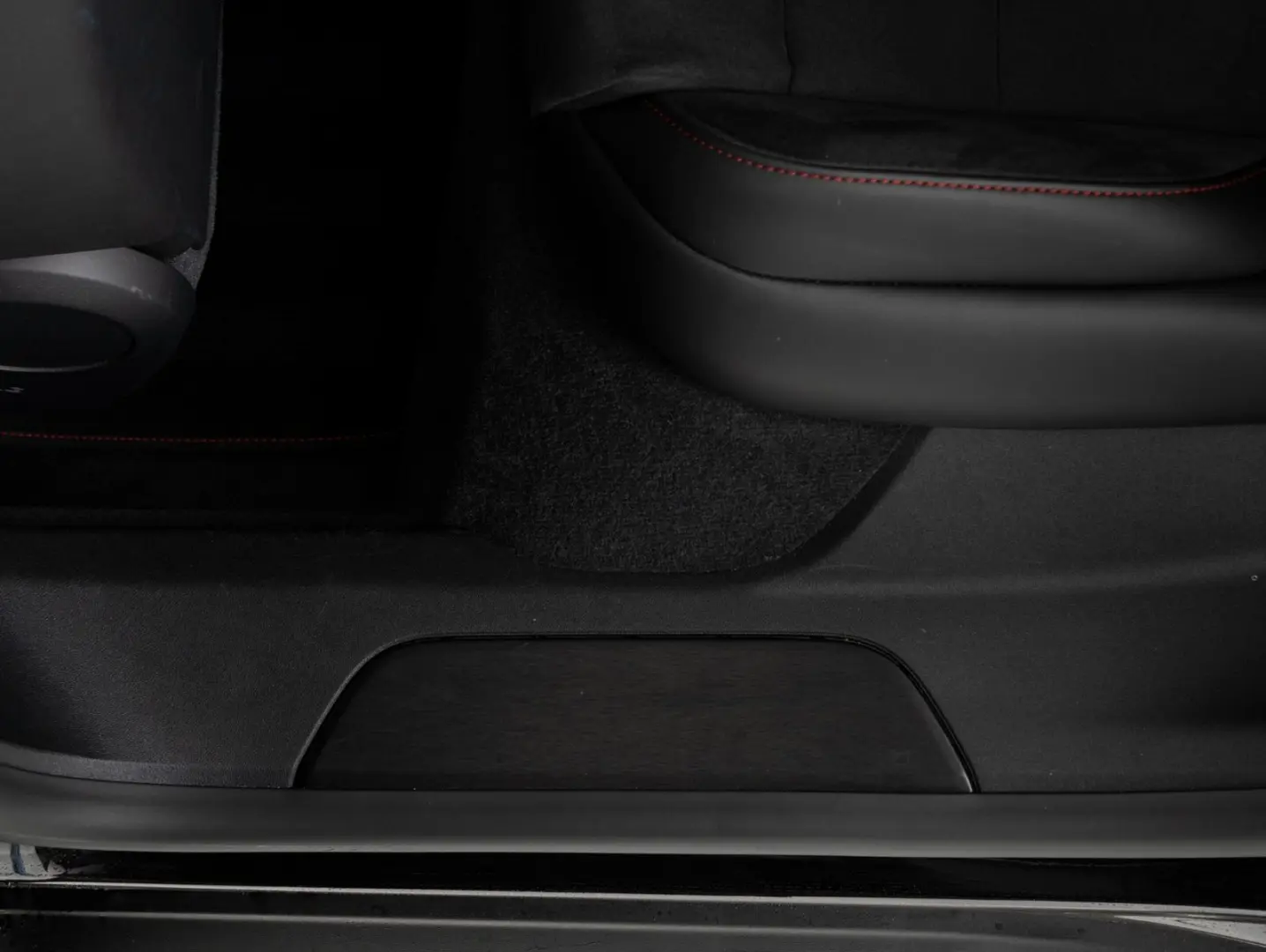 Taycan GTS   SportDesign Carbon   PDCC   InnoDr