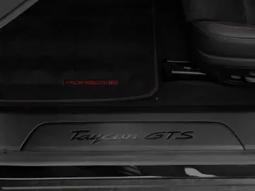 Taycan GTS   SportDesign Carbon   PDCC   InnoDr