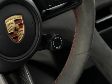 Taycan GTS   SportDesign Carbon   PDCC   InnoDr