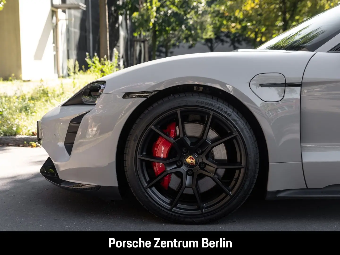 Taycan GTS Sport Turismo HA-Lenkung BOSE 21-Zoll