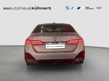 550e xDrive Limousine    M-Sport ACC B&W adapt.F