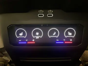 550e xDrive Limousine    M-Sport ACC B&W adapt.F