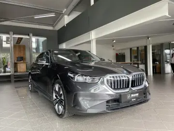 550 e xDrive LED Pano Live Cockpit Prof. ACC H&K