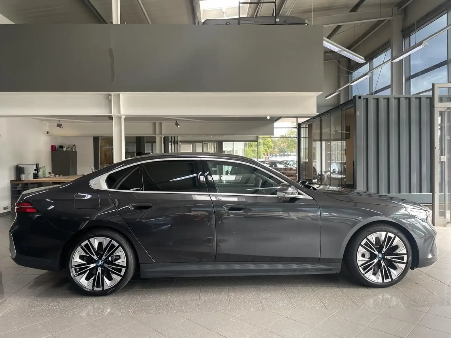 550 e xDrive LED Pano Live Cockpit Prof. ACC H&K