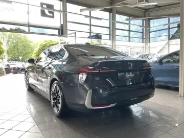 550 e xDrive LED Pano Live Cockpit Prof. ACC H&K