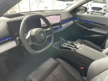 550 e xDrive LED Pano Live Cockpit Prof. ACC H&K