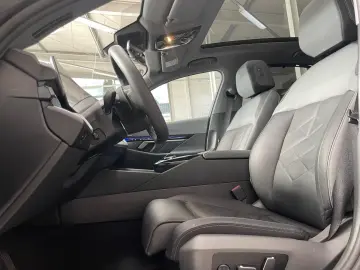 550 e xDrive LED Pano Live Cockpit Prof. ACC H&K