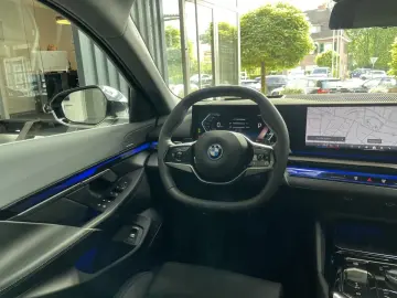 550 e xDrive LED Pano Live Cockpit Prof. ACC H&K