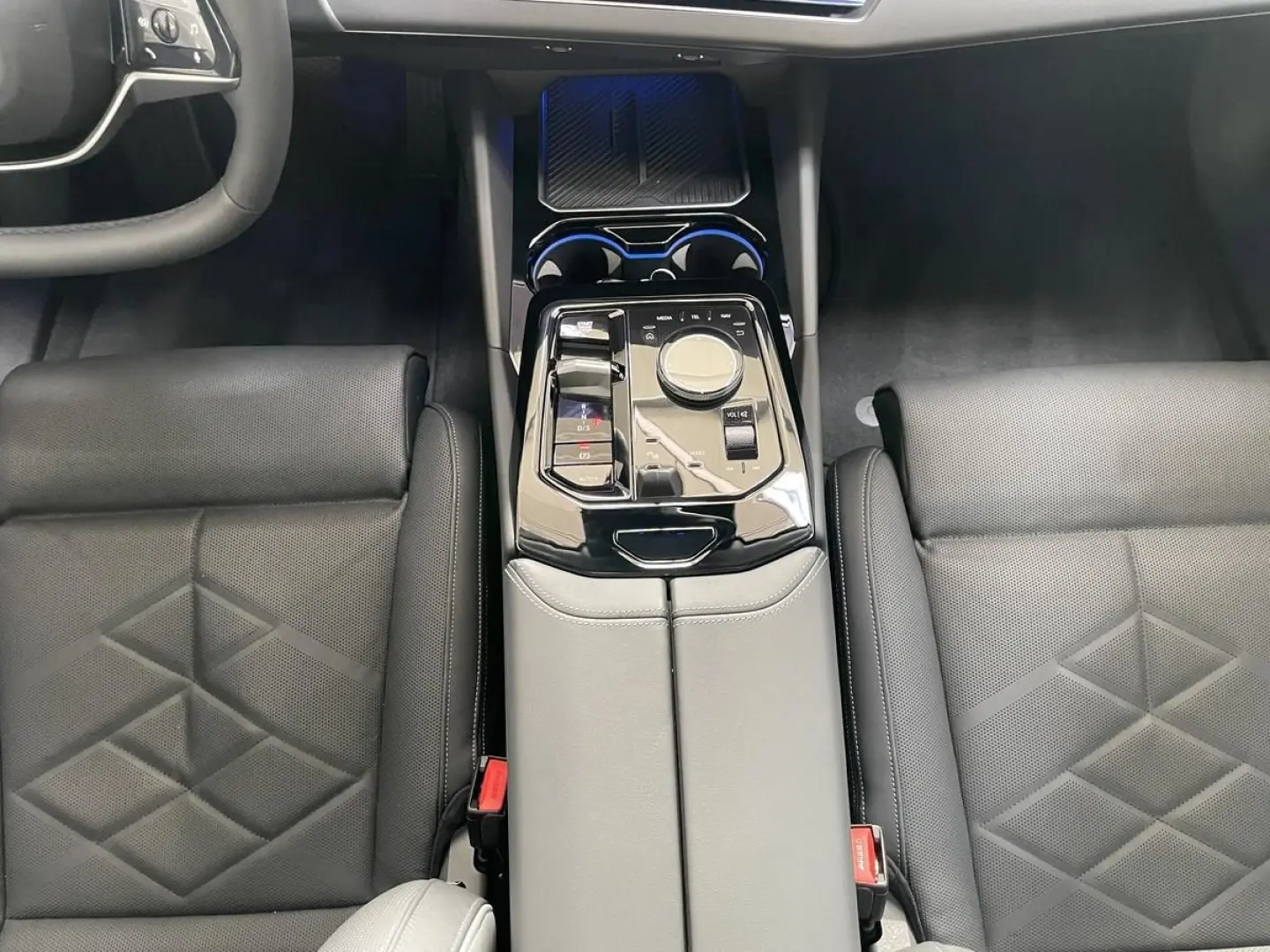 550 e xDrive LED Pano Live Cockpit Prof. ACC H&K