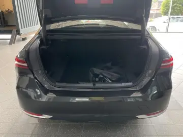 550 e xDrive LED Pano Live Cockpit Prof. ACC H&K