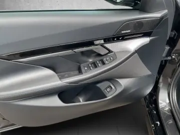 520 d M Sportpaket HUD AHK adap-LED Pano Navi So