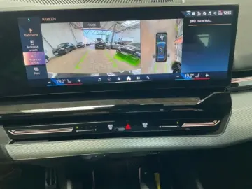 520 d M Sportpaket HUD AHK adap-LED Pano Navi So