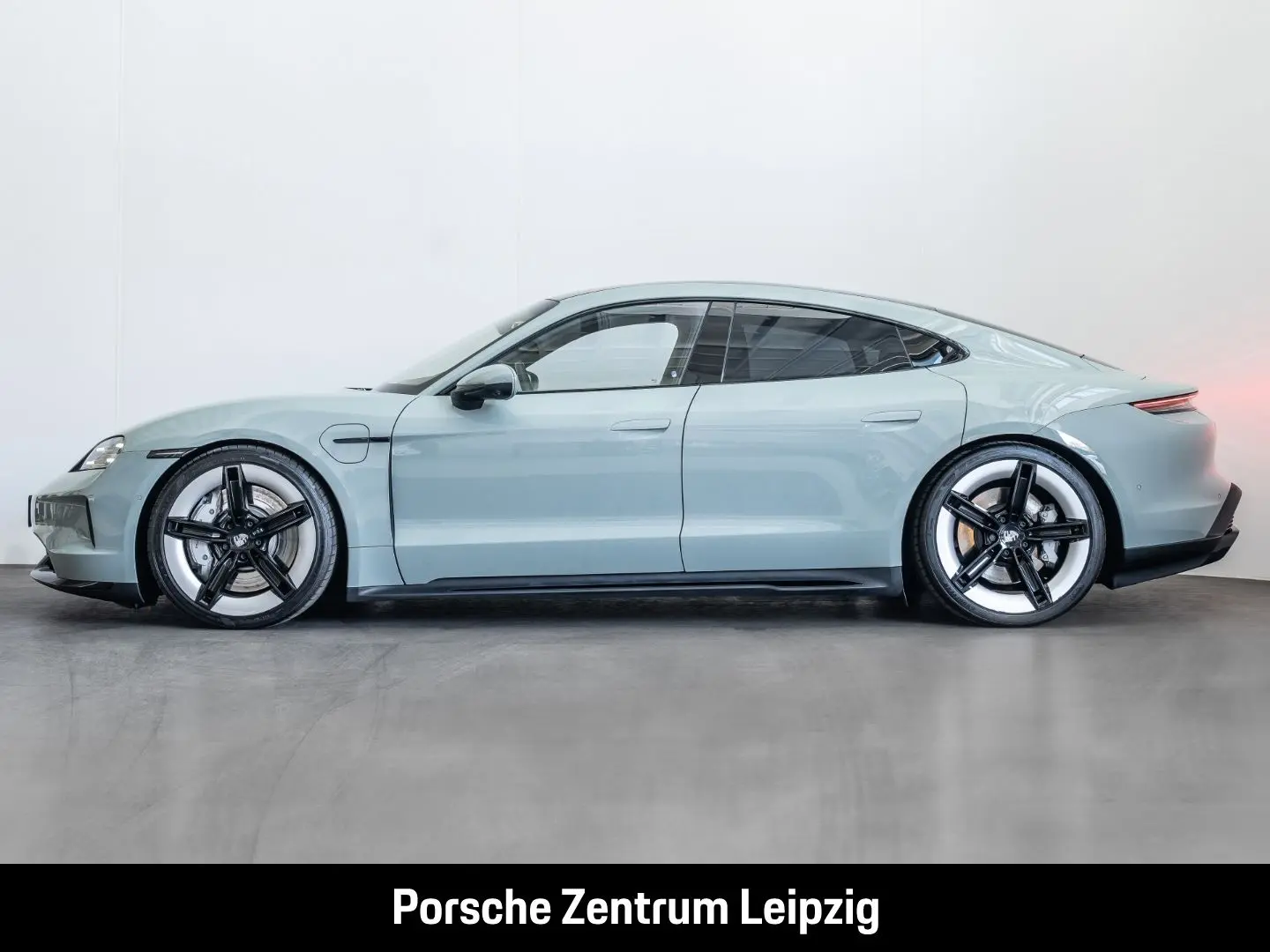 Taycan 4S HA-Lenkung ActiveRide SunshineControl