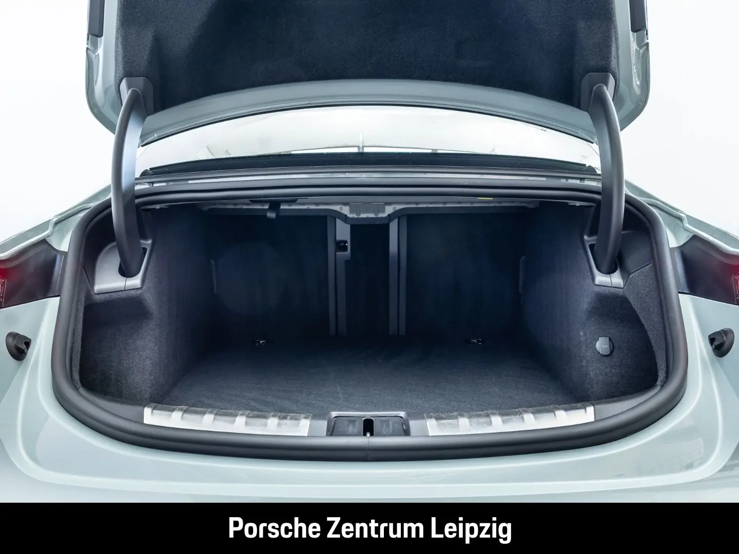 Taycan 4S HA-Lenkung ActiveRide SunshineControl