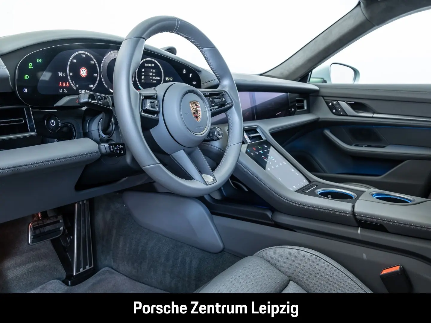 Taycan 4S HA-Lenkung ActiveRide SunshineControl