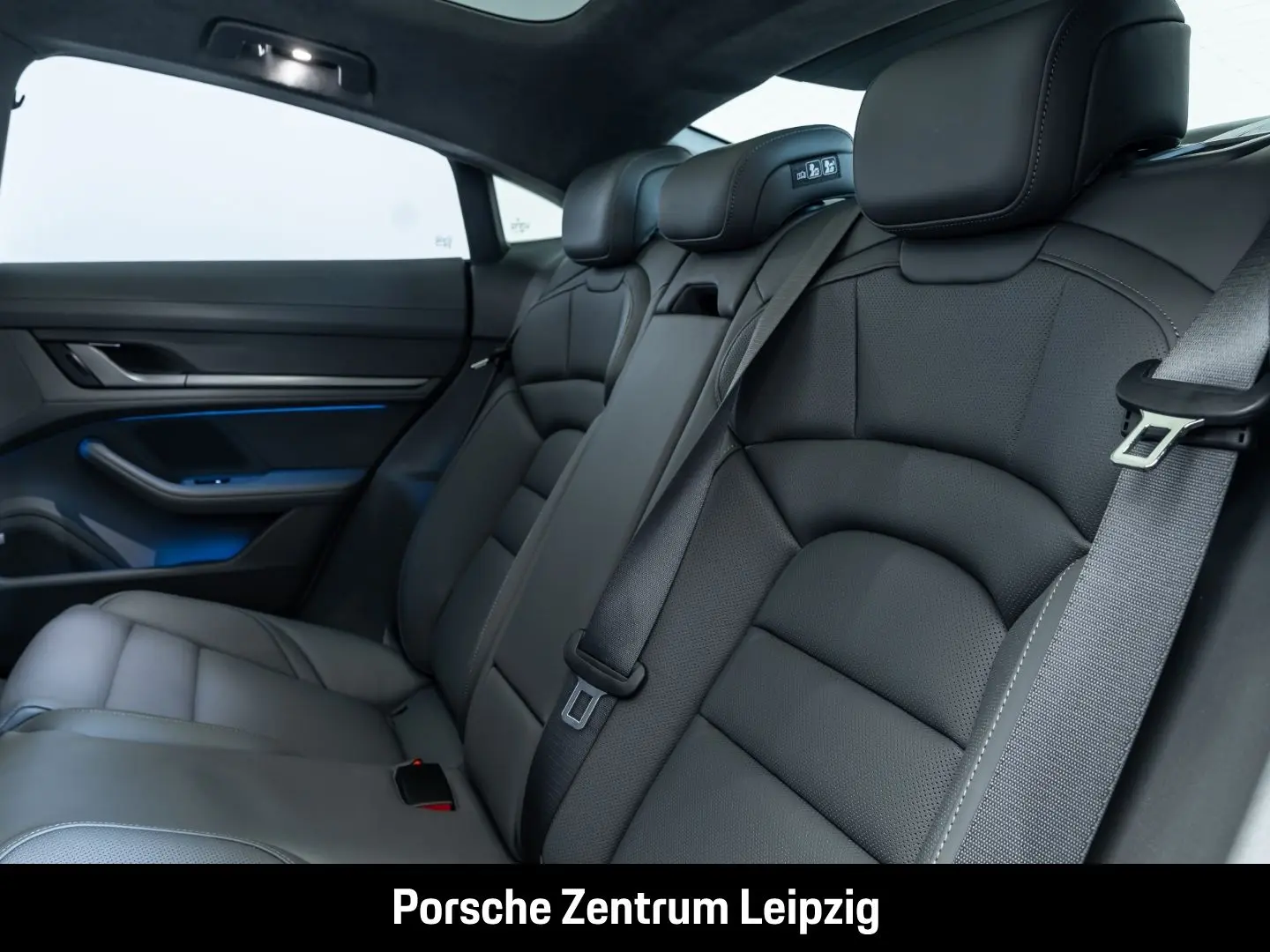 Taycan 4S HA-Lenkung ActiveRide SunshineControl