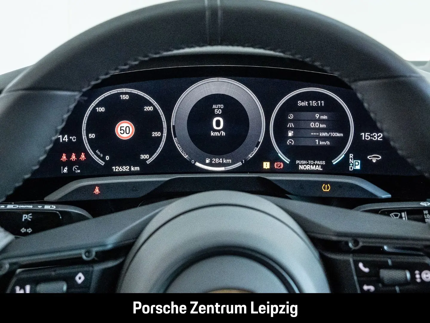 Taycan 4S HA-Lenkung ActiveRide SunshineControl