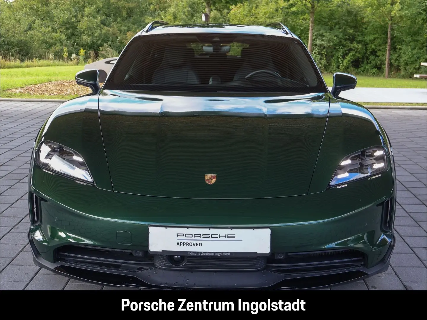 Taycan 4S Cross Turismo  Sport Chrono  Head Up