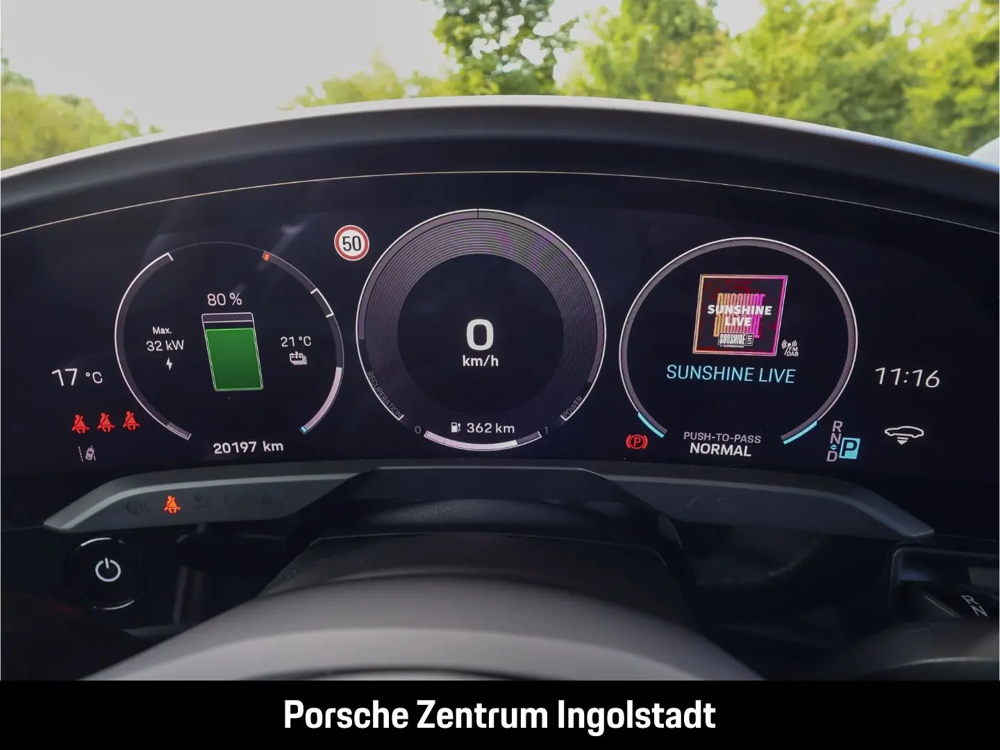 Taycan 4S Cross Turismo  Sport Chrono  Head Up