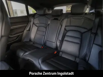 Taycan 4S Cross Turismo  Sport Chrono  Head Up