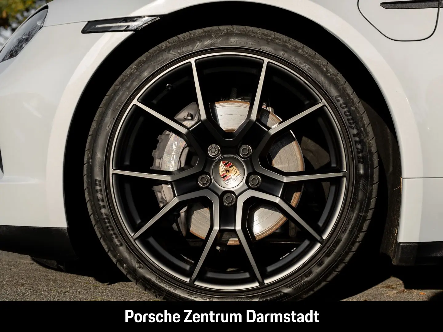 Taycan Performancebatterie  LED-Matrix BOSE