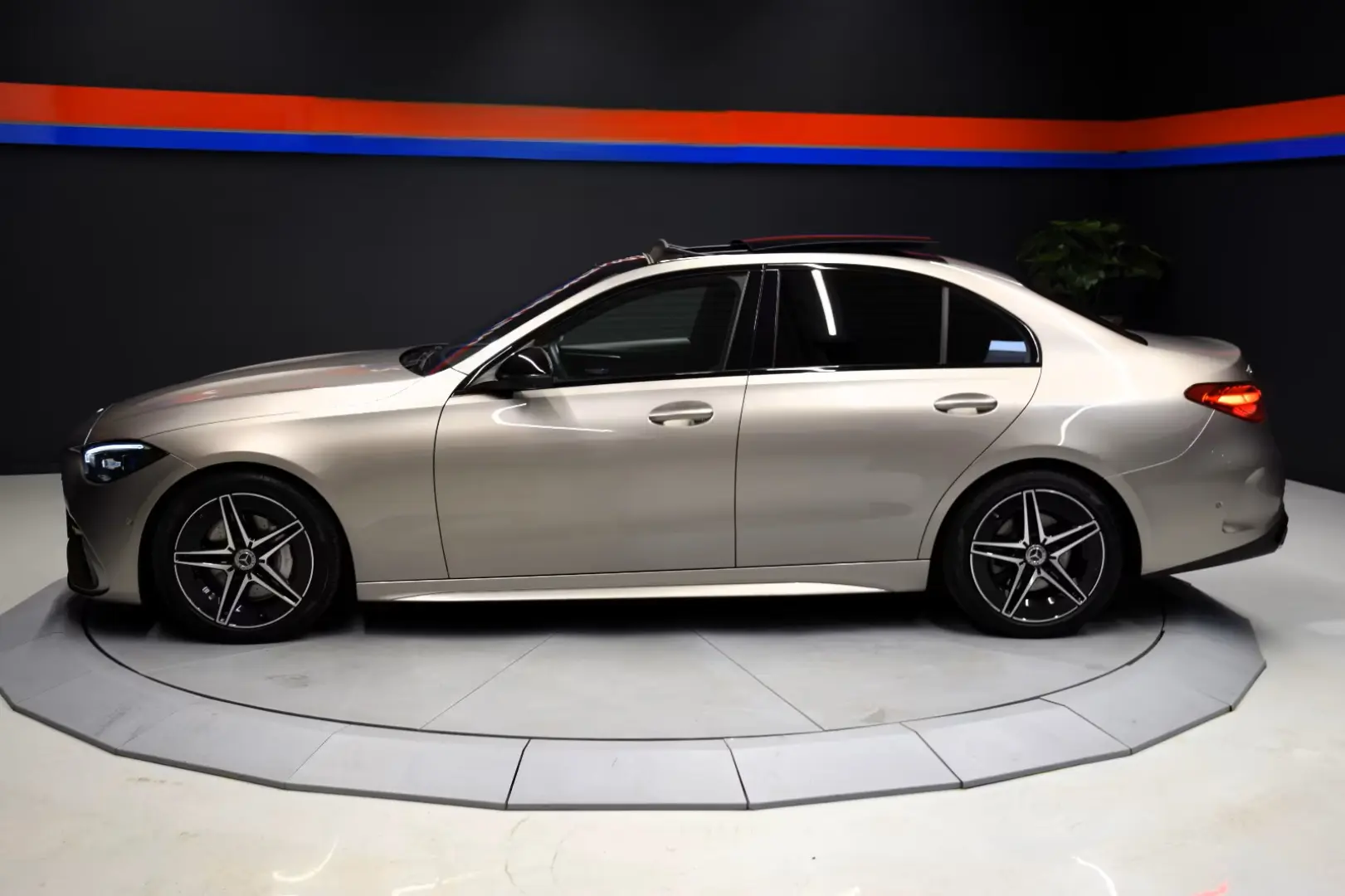 C300d Limousine AMG Line Pano ACC Burmester 360