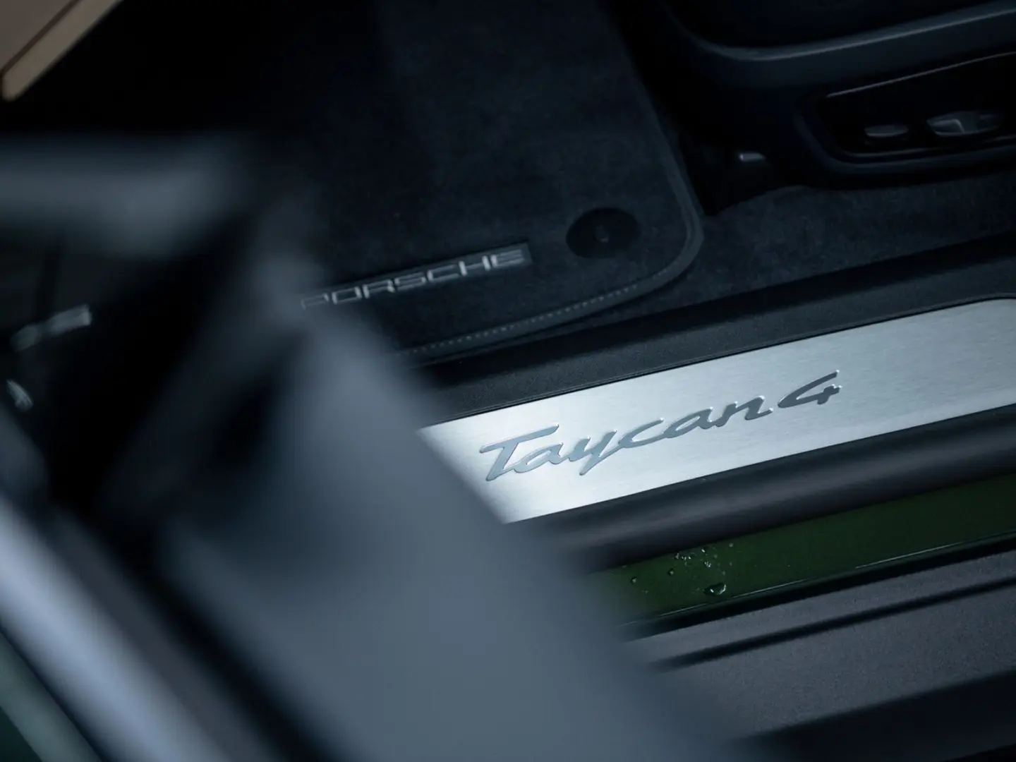 Taycan 4 Cross Turismo