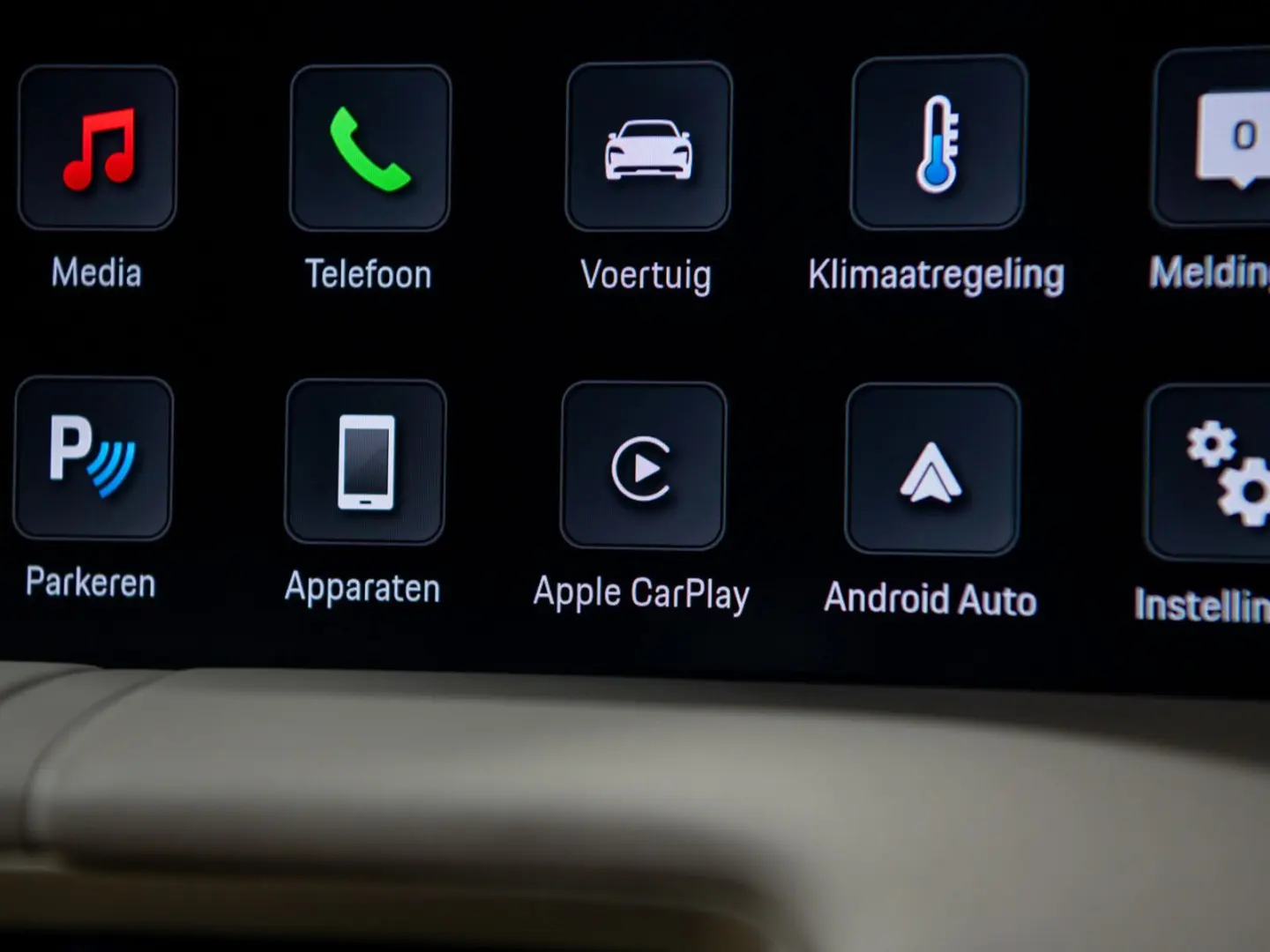 Taycan 4 Cross Turismo