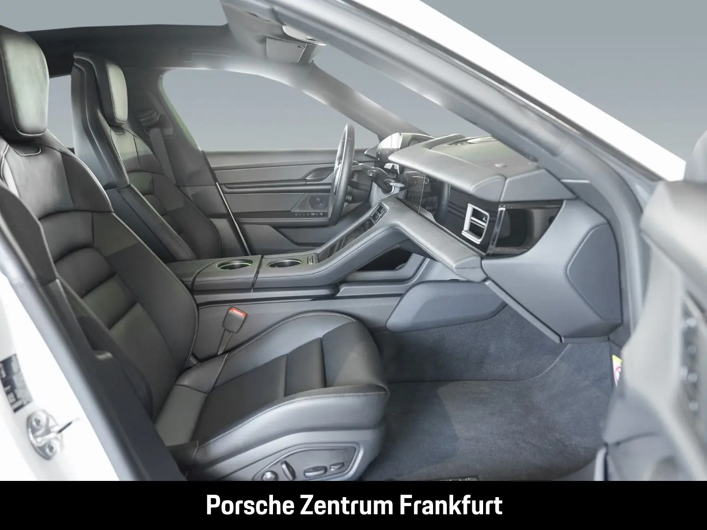 Taycan Performancebatterie  Surround View 21-Zol