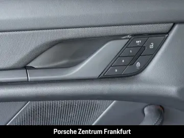 Taycan Performancebatterie  Surround View 21-Zol