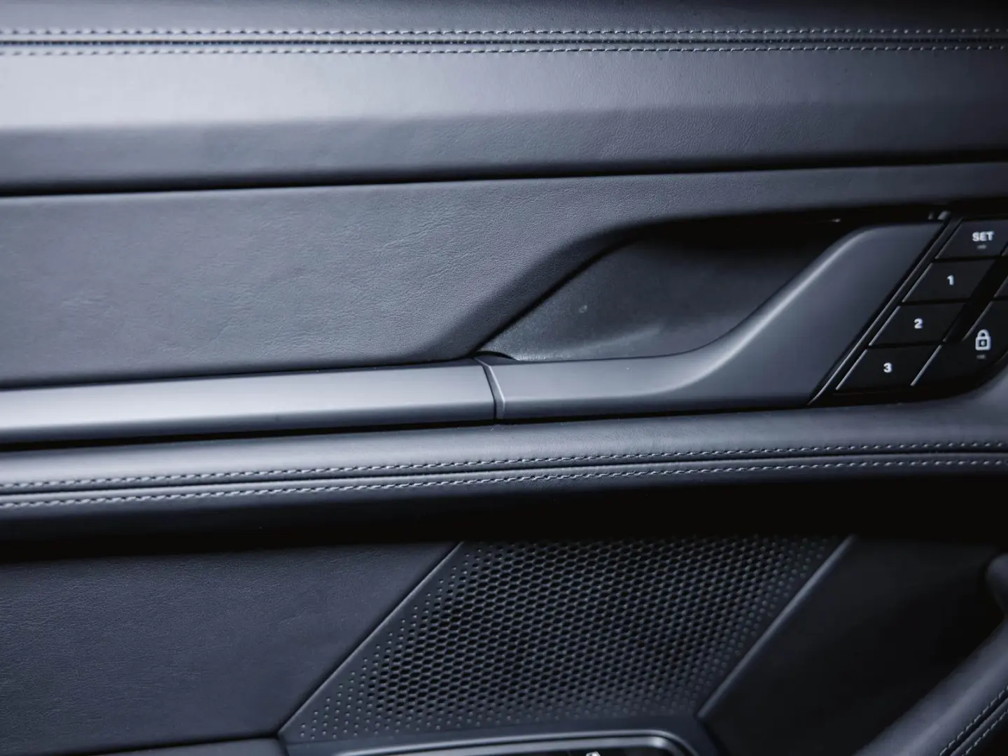 Taycan 4S Cross Turismo Sport Chrono Paket