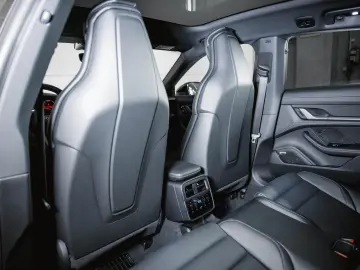 Taycan 4S Cross Turismo Sport Chrono Paket