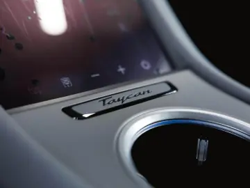 Taycan 4S Cross Turismo Sport Chrono Paket