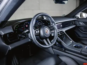 Taycan Sport Turismo Sport Chrono Panoramadach