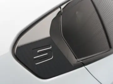 520i M Sport PANO H&K CARBON 360 HUD KEYLESS