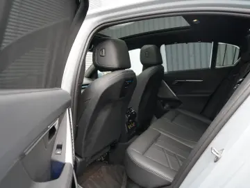 520i M Sport PANO H&K CARBON 360 HUD KEYLESS