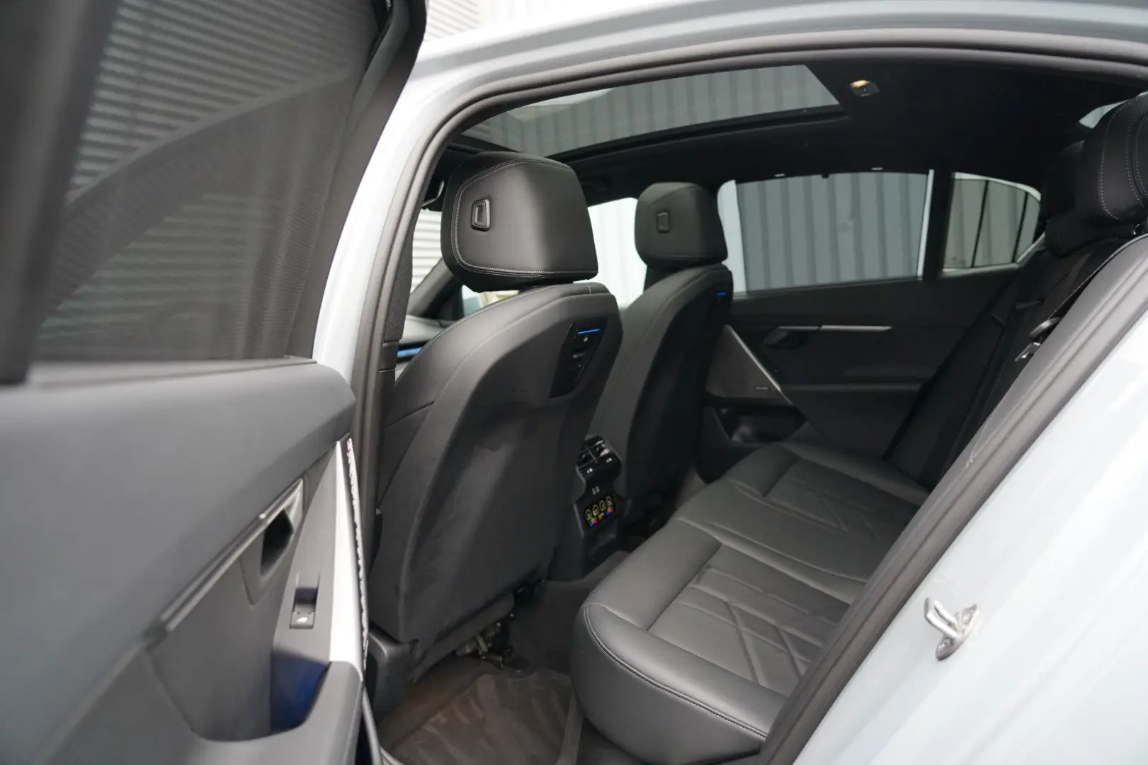 520i M Sport PANO H&K CARBON 360 HUD KEYLESS