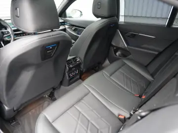 520i M Sport PANO H&K CARBON 360 HUD KEYLESS