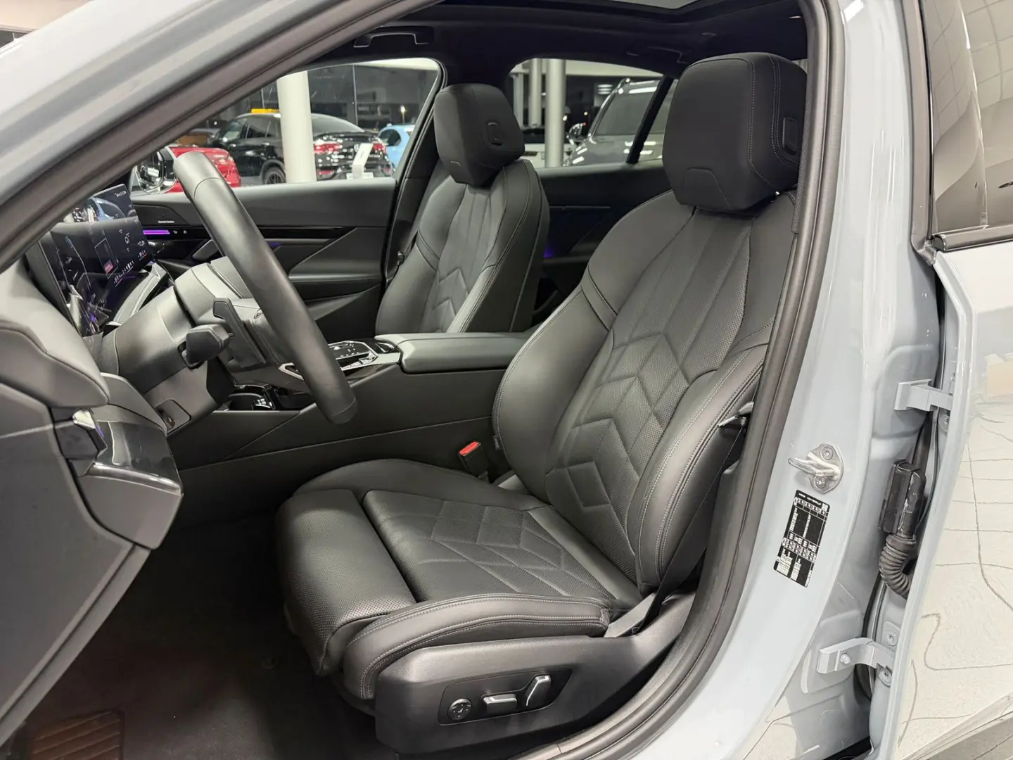 520 i M-Sport PANO HUD STHZG H K SITZKLIMA 360