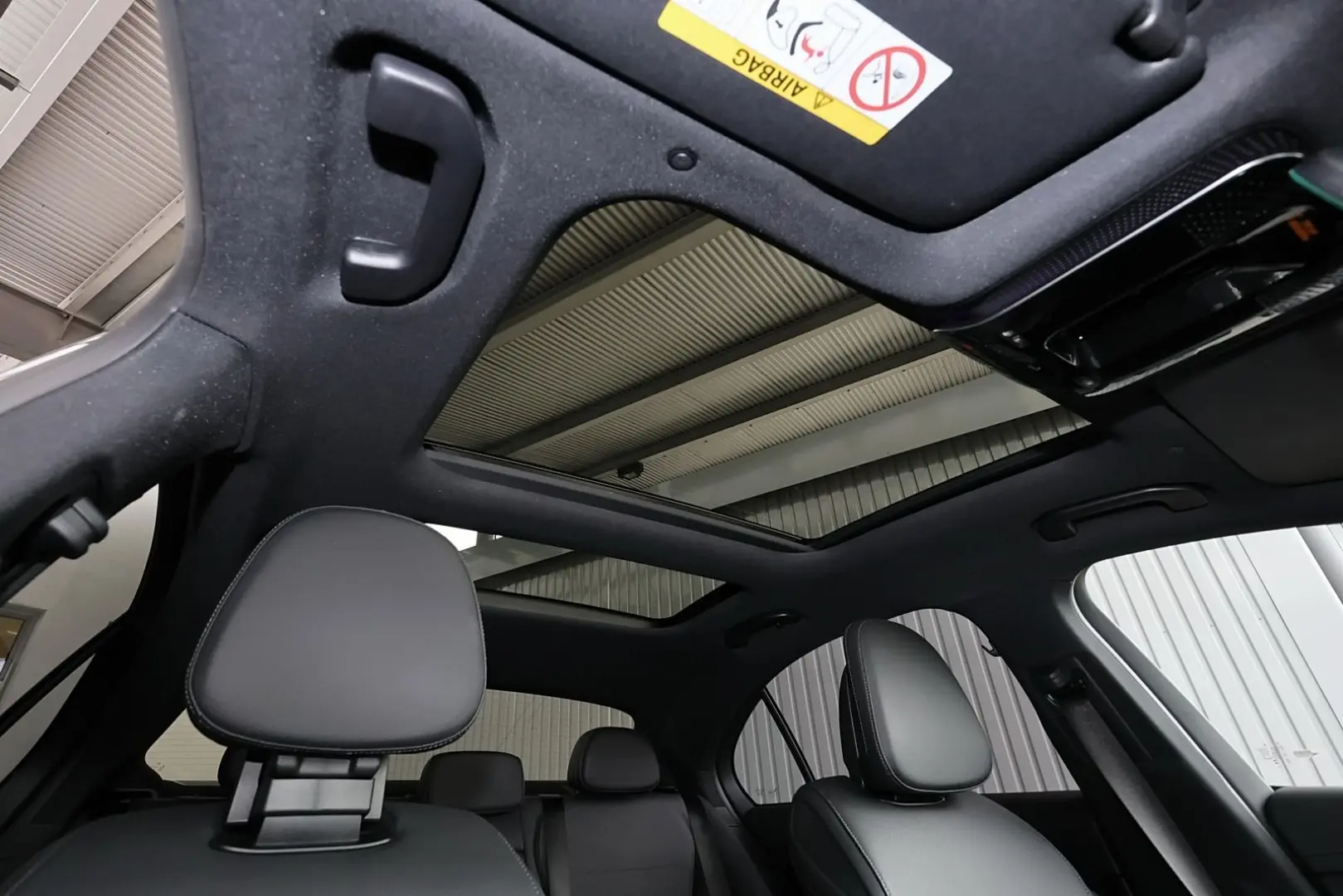 C 200 d AMG EDITION PANO 360 DISTRONIC DIG LIGHT