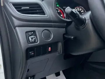 Mitsubishi L200 Double Cab 2.2 DI-D M T Intense