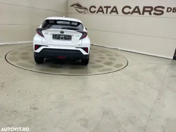 Toyota C-HR Hybrid Club