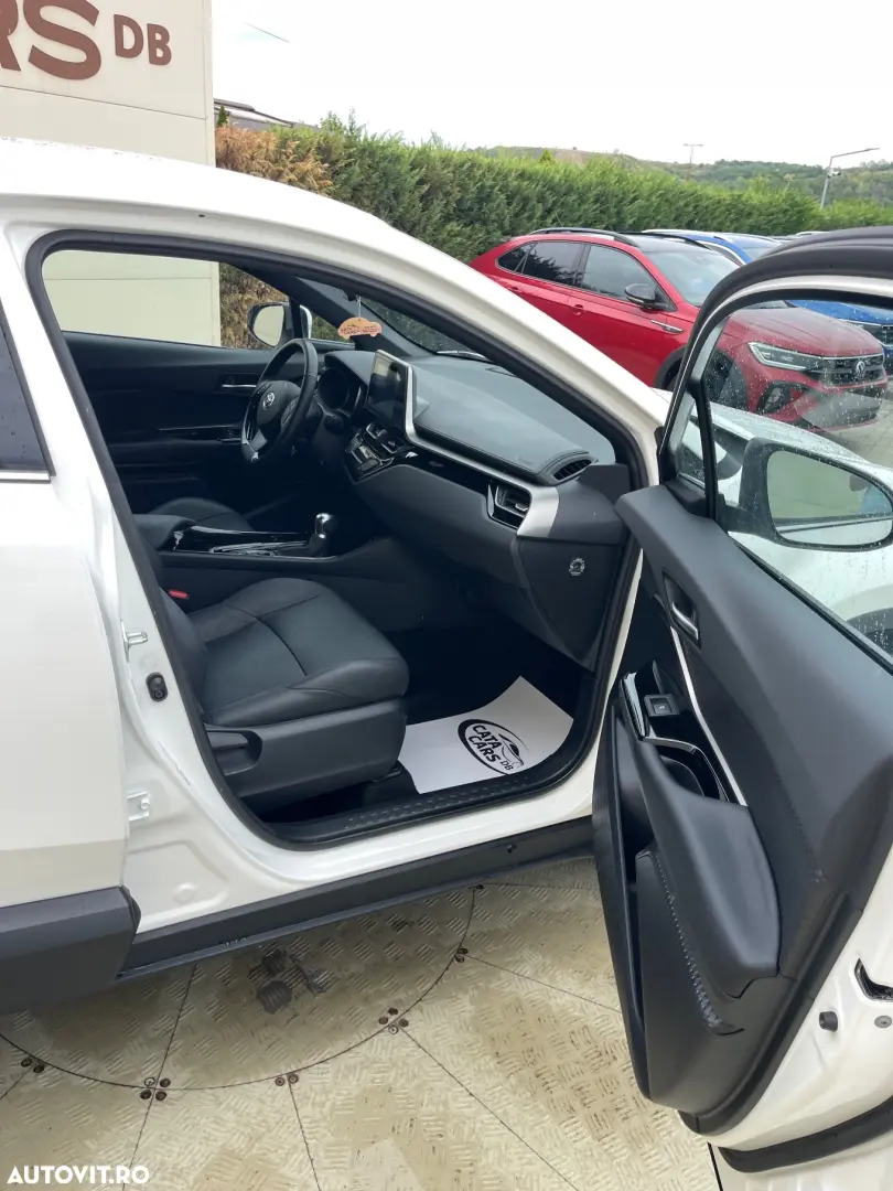 Toyota C-HR Hybrid Club