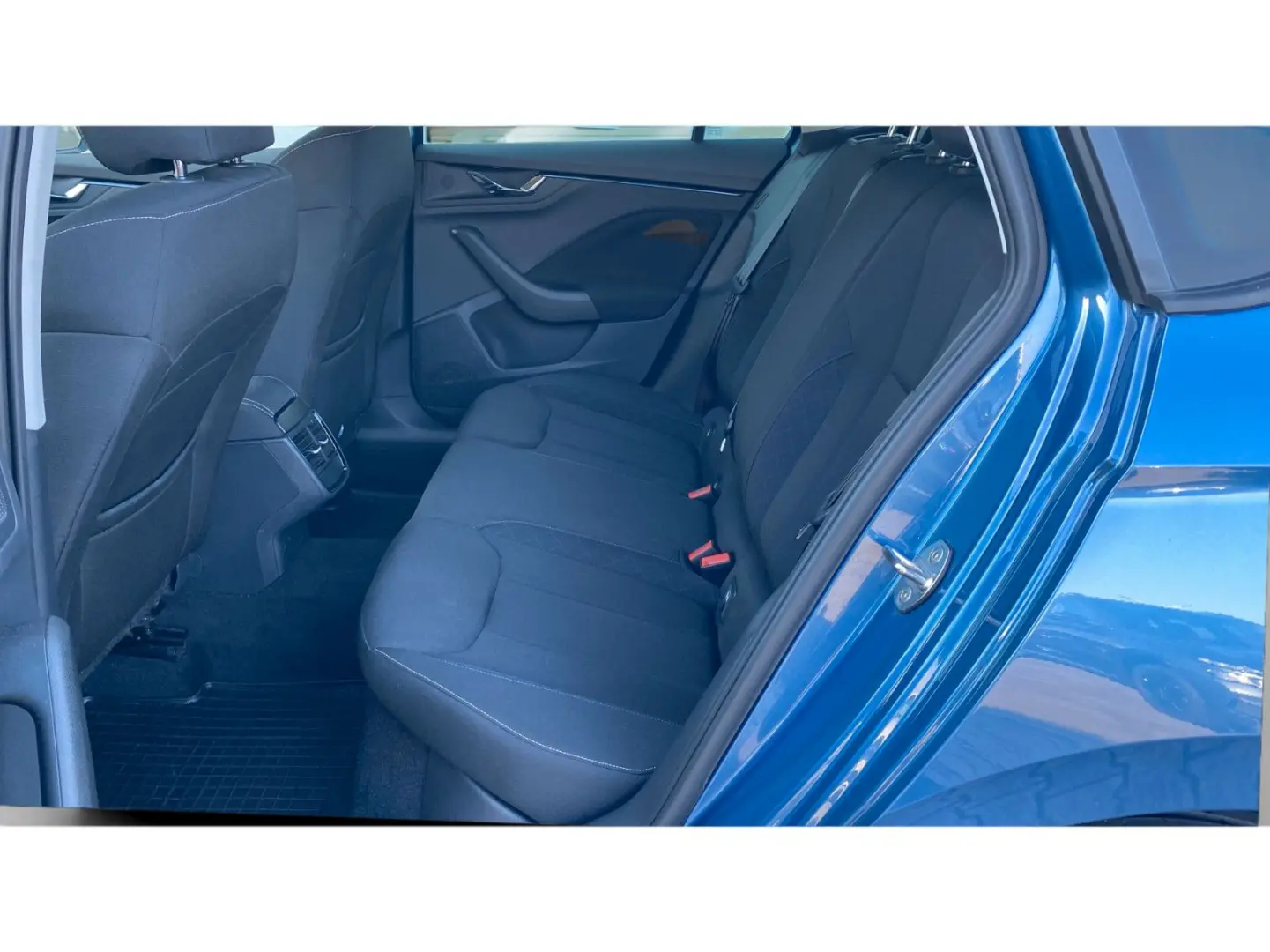 Kamiq Ambition 1.5l DSG KLIMA  LED  SHZ  TEMPO