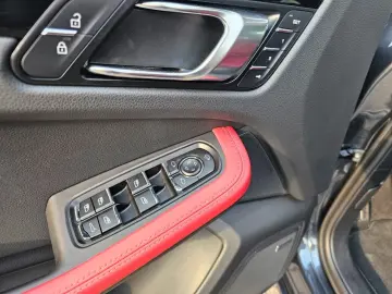 Macan T ACC Mem. Bose 4x SHZ Pano 21Zoll Sitzkli