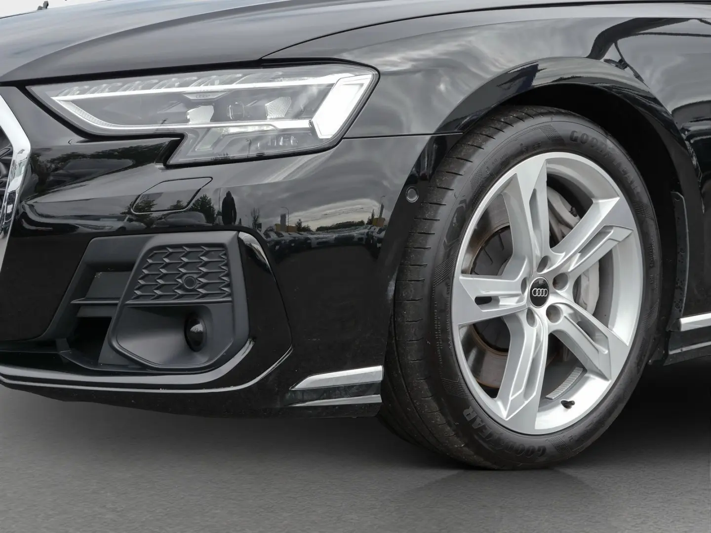 A8 60 TFSIe quattro S Line HuD Pano air Nacht