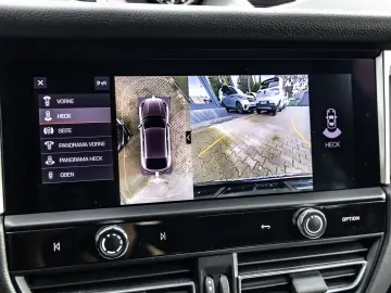 Macan 2.0T Basis OPF Navi Leder PDC LED PDK