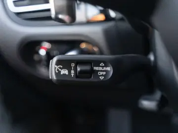 Macan LED 360  BOSE PANO NAV SZH 14 WEGE MEMORY