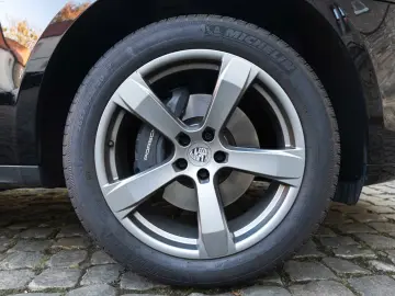 Macan LED 360  BOSE PANO NAV SZH 14 WEGE MEMORY